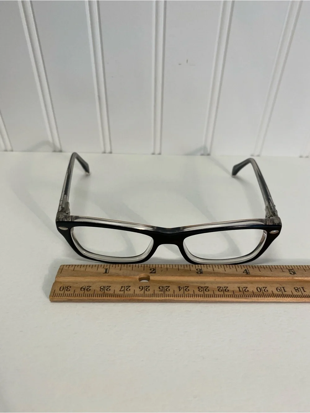 Ray-Ban differences do ear